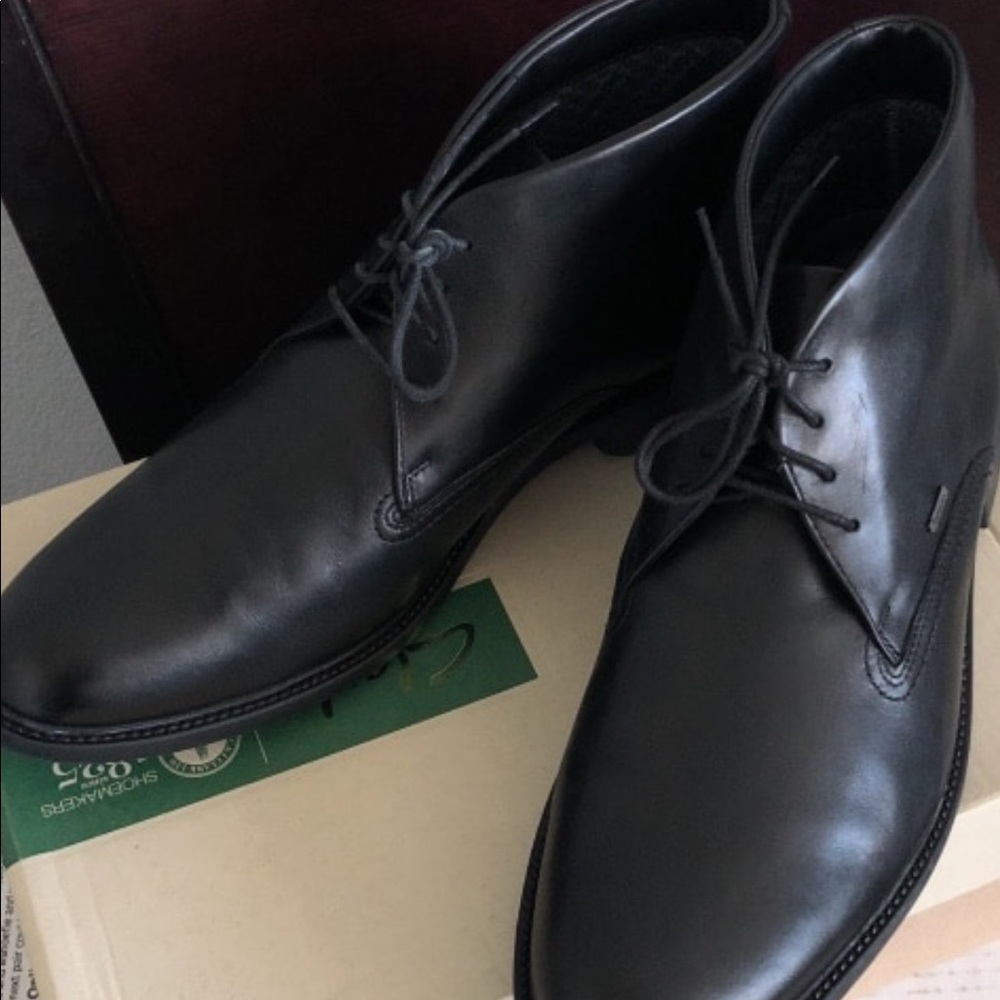 Men’s Clark’s Boots. Size 12. New